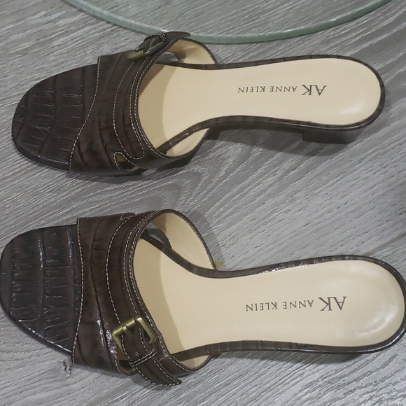 Anne Klein Sandals - Picture 4 of 10